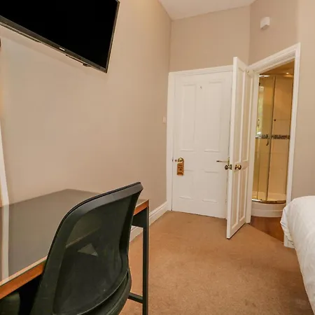 Hollywood Holiday home Windermere